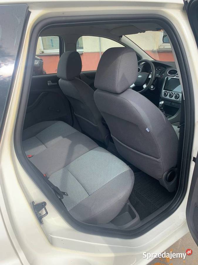 Syndyk sprzeda auto Ford Focus sprzedam
