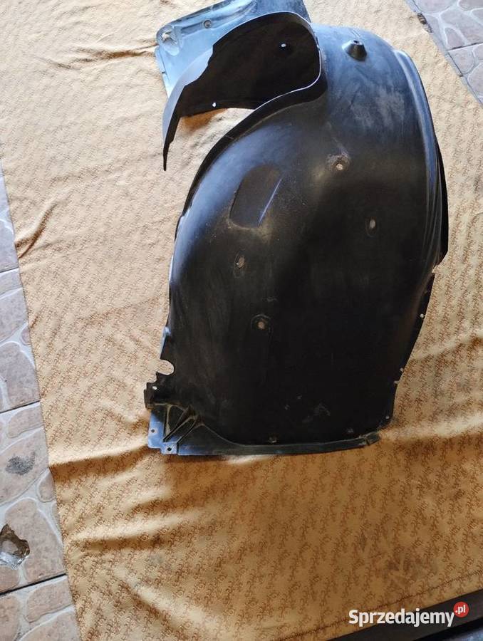 Nadkole przód prawy BMW E39 Krzywcza