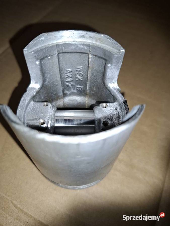 WSK 175 CYLINDER TŁOK Cylindry, głowice, pierścienie Śrem