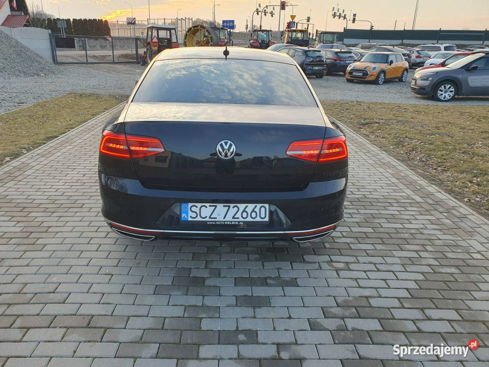 Volkswagen Passat 20tdi 150 R LINE Ledy Navi Strobice