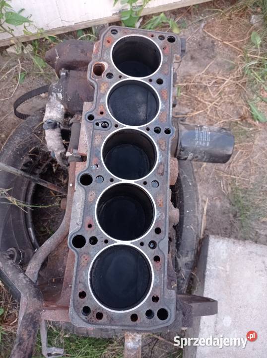Audi 100 c3 20 kompletny blok silnika osobowe Brudnowo