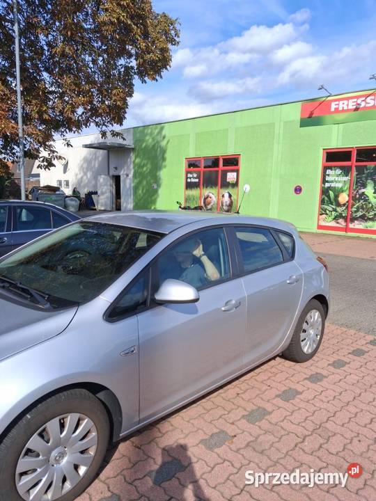 Opel Astra 2015 J 16 Benzyna Super Stan Chełm sprzedam