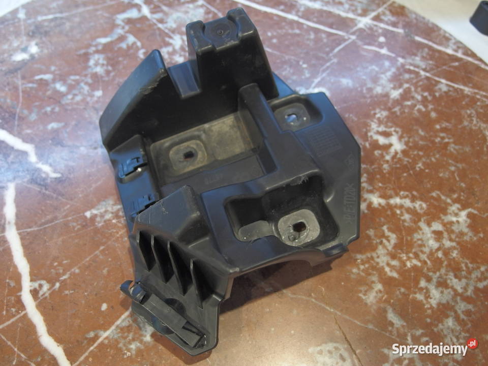 ŚLIZG ZDERZAKA LEWY TYŁ SCENIC IV 852255203R Wągrowiec