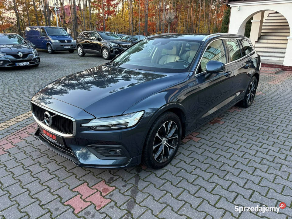 Volvo V60 20 D3 150 Podgrzewane fotele i asystent pasa ruchu Lipówki