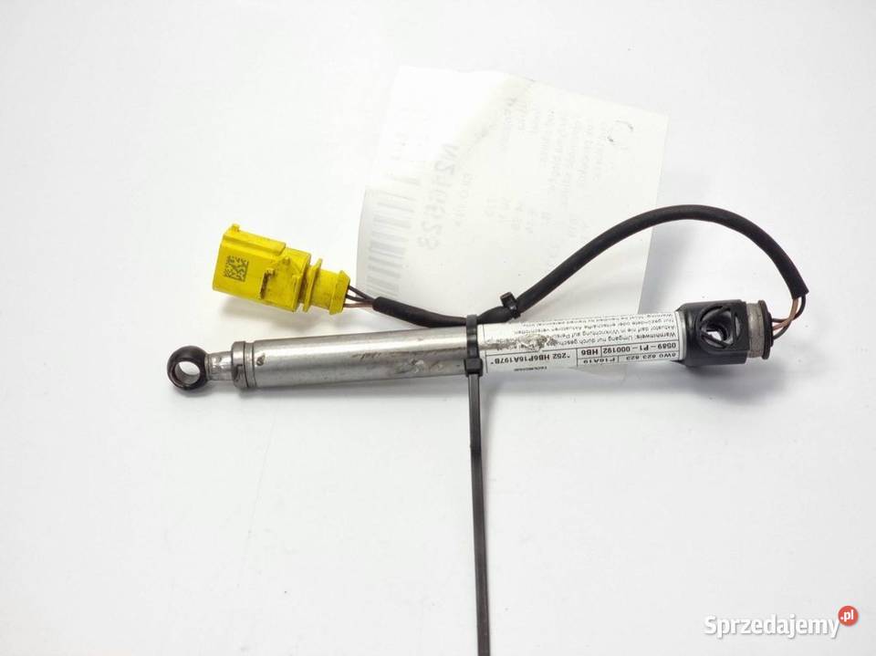 SIŁOWNIK MASKI AUDI A4 B9 8W0823823 osobowe sprzedam