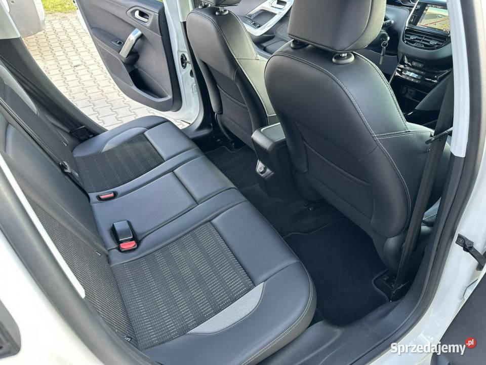 Peugeot 2008 12B Navi Półskóra Klimatronic czujnik zmierzchu Motoryzacja świętokrzyskie Ostrowiec Świętokrzyski