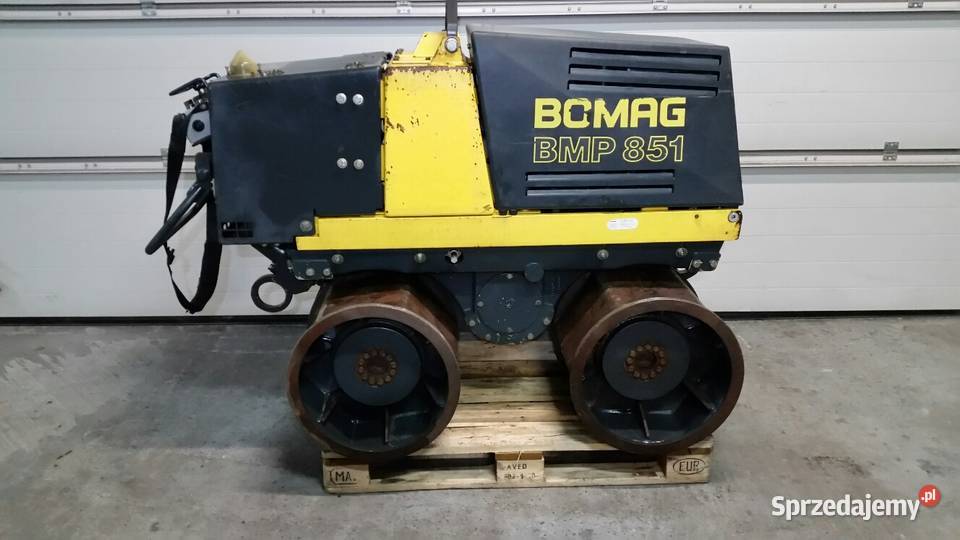 Walec BOMAG BMP 851 do terenu grząskiego Sucha Beskidzka