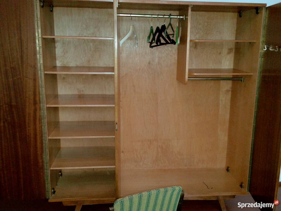 Szafa trzydrzwiowa używana stan PRL