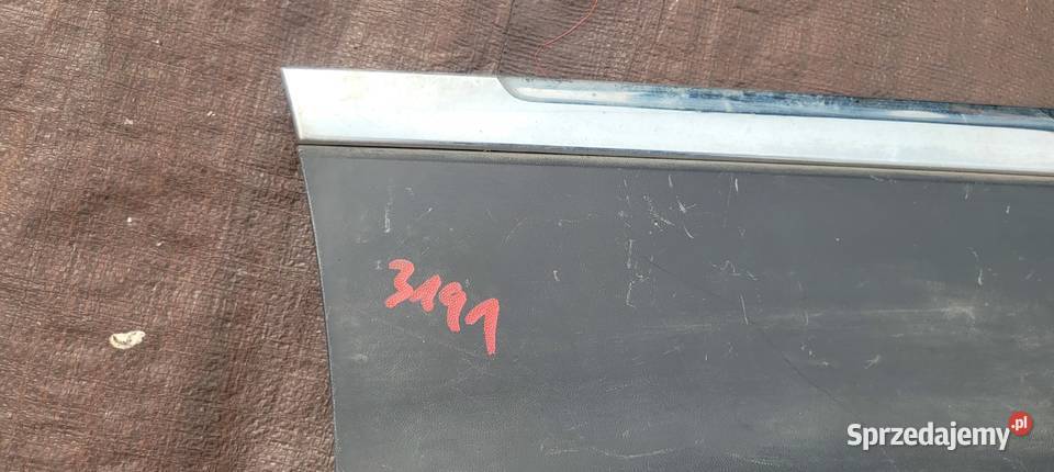 VW TIGUAN 5NA LISTWA DRZWI PRAWY TYŁ Ruda Śląska