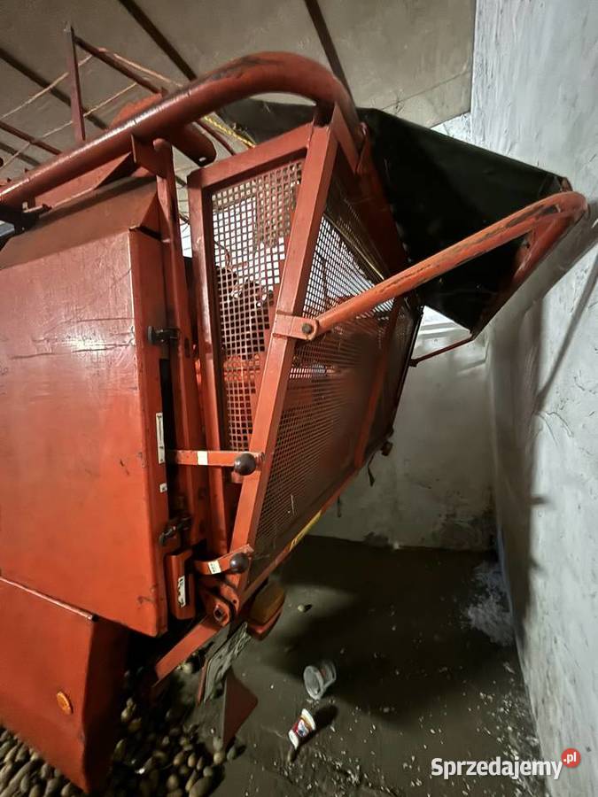 Przyczepa samozbierająca deutzfahr F 327 Przyczepy rolnicze łódzkie Sokolniki