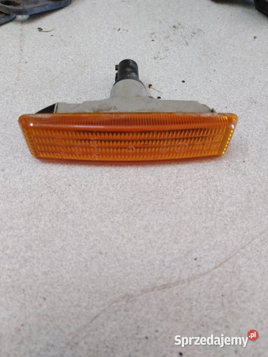 Kierunkowskaz w błotnik bmw e39