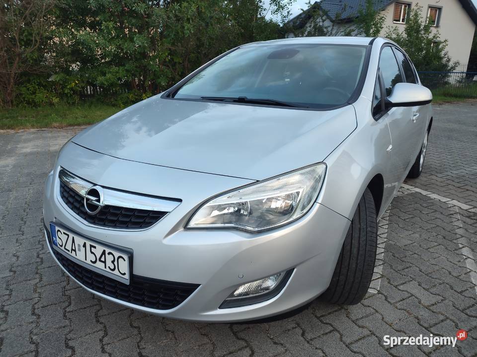 ASTRA J MODELOWO 2012R LPG