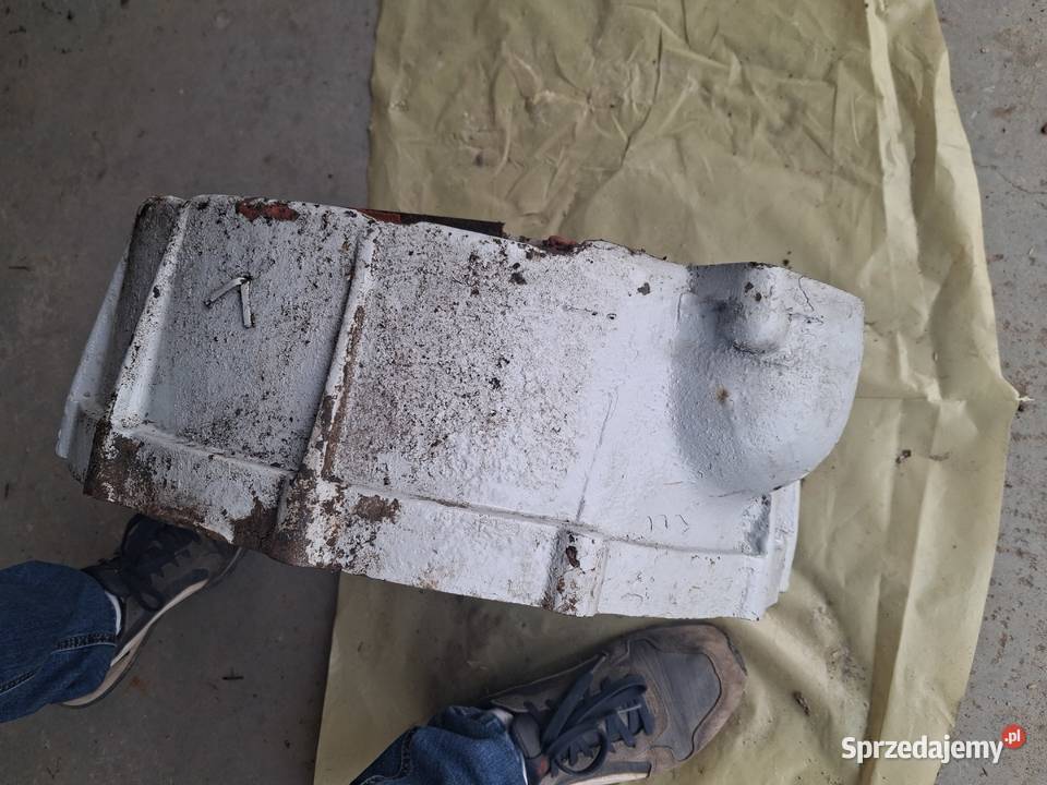 Obudowa koła zamachowego Ursus C328 Opoczno