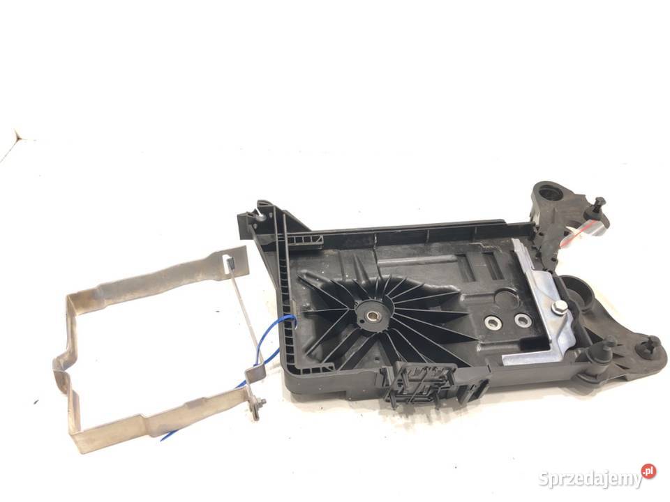 PODSTAWA AKUMULATORA SKODA SUPERB IV Kombi