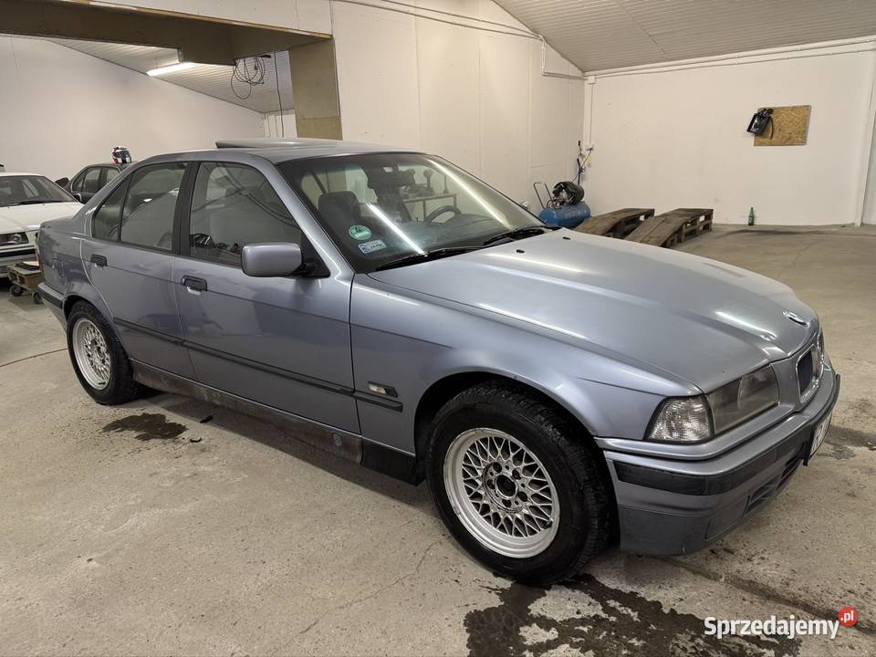 Bmw e36 sedan 16 benzyna ORYGINAŁ manual Seria 3