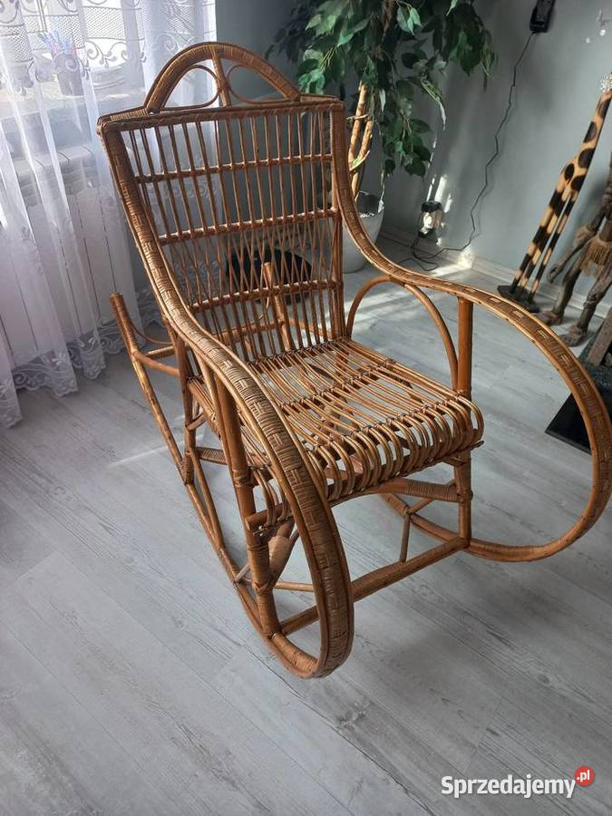 Fotel bujany wiklinowy