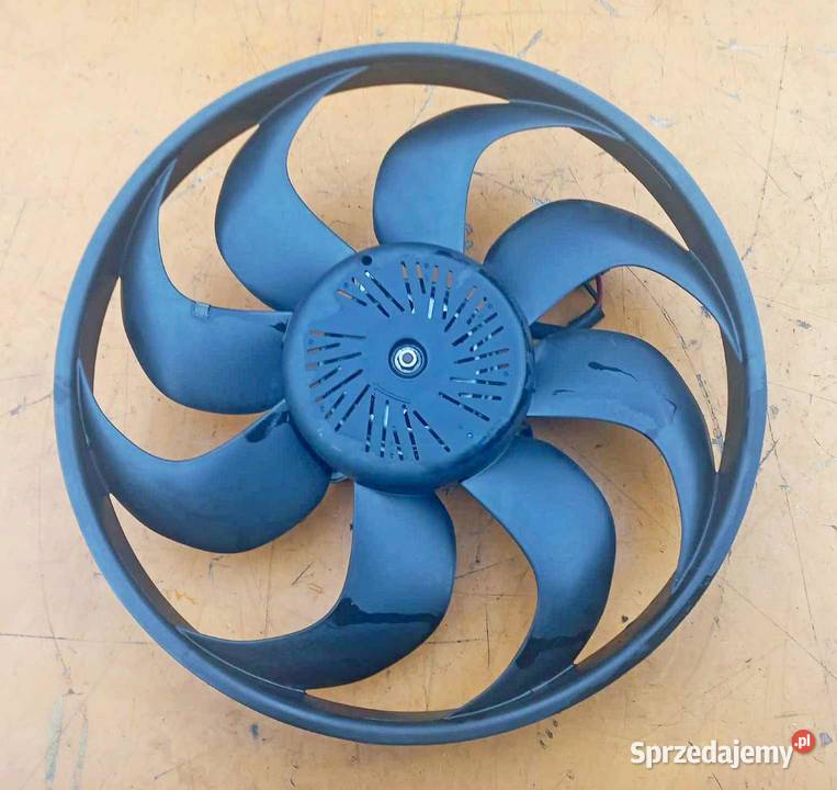 FORD FOCUS III 10 ECOBOOST 125 WENTYLATOR Radom