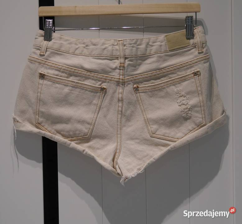 PullBear świetne spodenki dziury 34 XS biały Wrocław