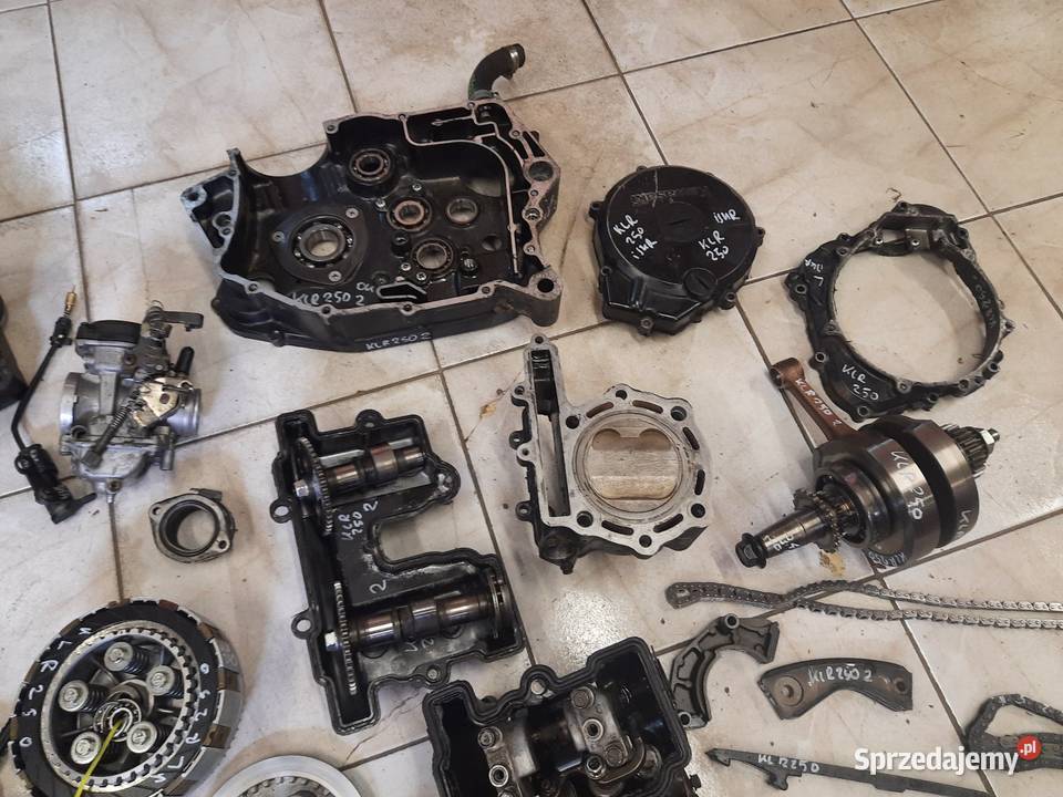 Kawasaki KLR 250 silnik części cylinder wał Jelenia Góra