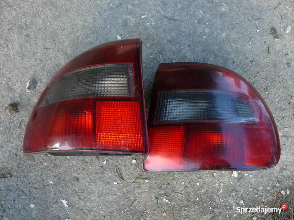 Lampa tylna prawa lewa narożna w błotnik Volvo małopolskie Kraków