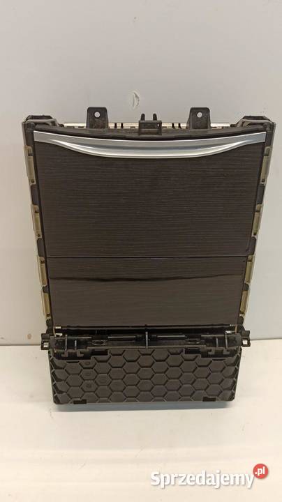 BMW 7 G11 SCHOWEK NA KUBKI DEKOR TUNELU 9302629