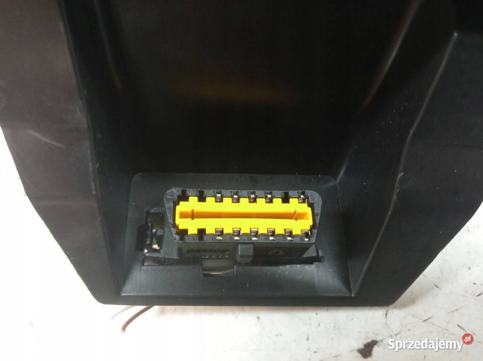 OSŁONA POD KIEROWNICĘ LEWA 689215254R Dacia