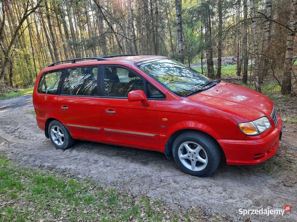 Hyundai Trajet czerwony Secemin