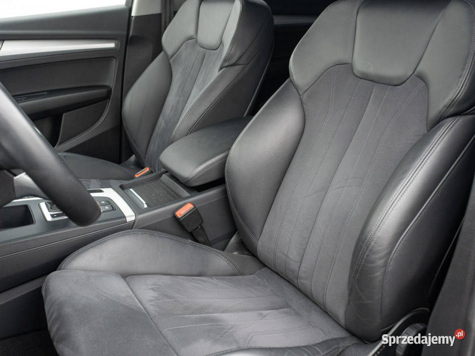 Audi Q5 Sportback 40 TFSI quattro S Tronic Q5 Pępowo