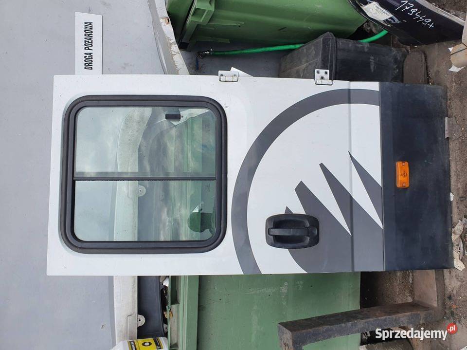 DRZWI PRAWE TYŁ IVECO DAILY 50C35 DOKA Lipno