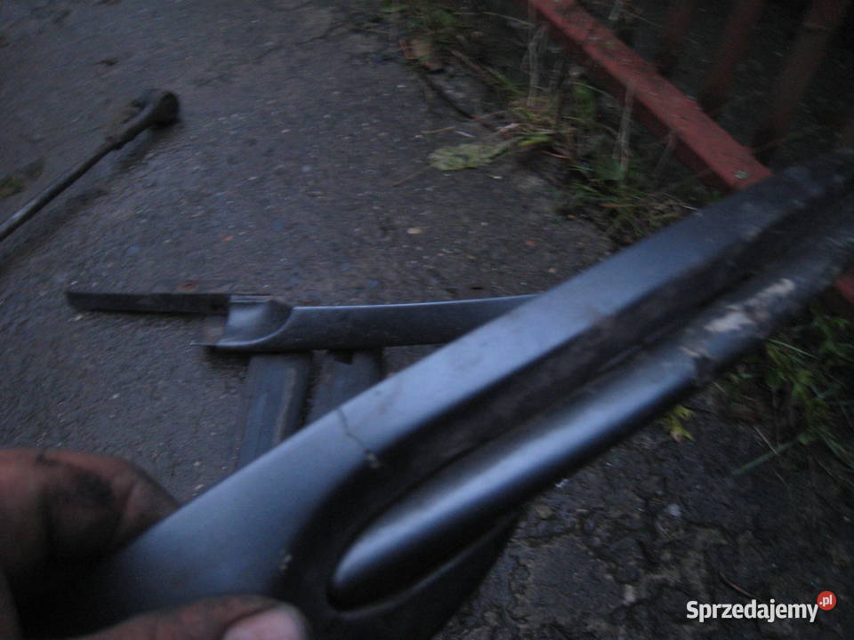 Dokładka zderzaka przedniego prawa Volvo s40 v40 Motoryzacja małopolskie Kraków