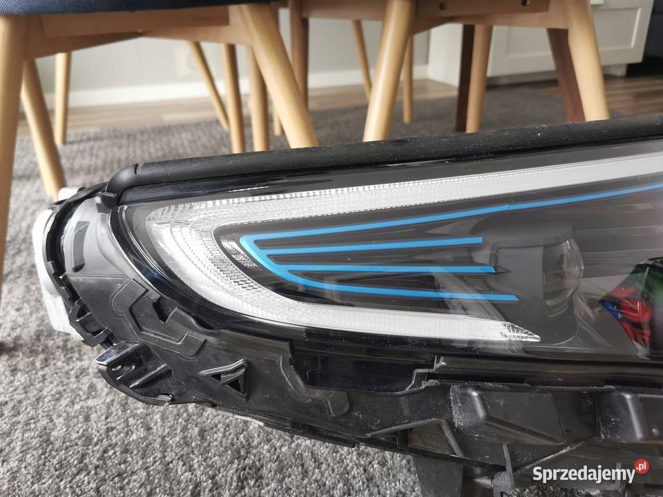 LAMPA PRAWA W293 MERCEDES EQC 293 FULL LED osobowe Pielgrzymka
