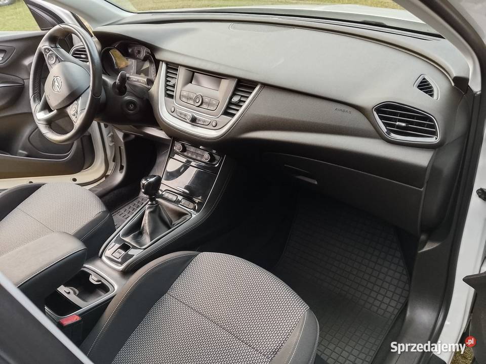 Opel Grandland zadbany bezwypadkowy nieuszkodzony