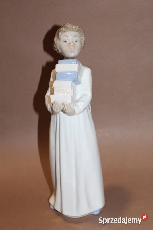 Figurka chłopca z książkami NAO Lladro 144 Porcelana i szkło Szczecin