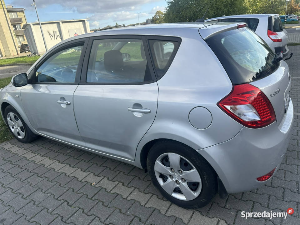 Kia Ceed Mocna benzyna 8 airbag klima isofix centralny zamek Wejherowo