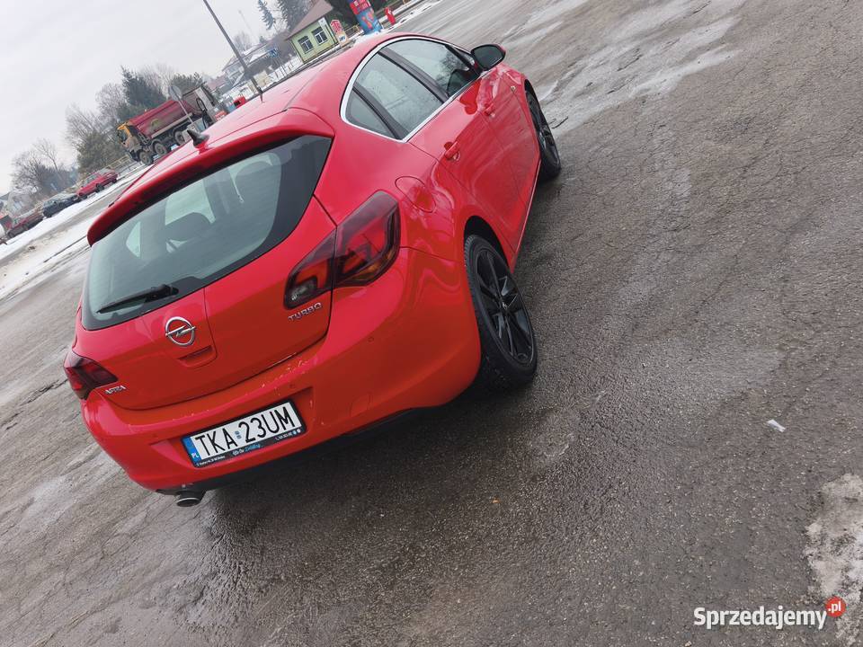 sprzedam samochód osobowy marki Opel Astra J Opatowiec