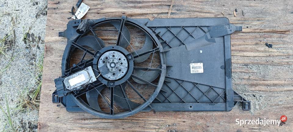 C I wentylator chłodnicy obudowa moduł 18 16V Siechnice sprzedam