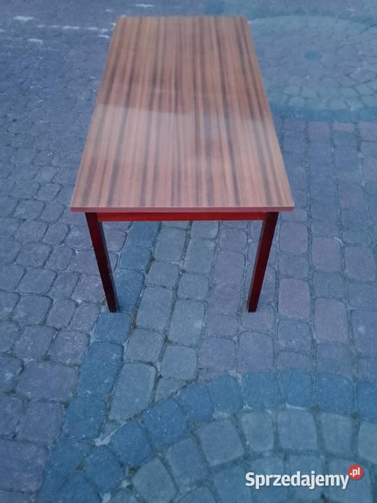 Stolik z polyskiem Skrzynice Pierwsze