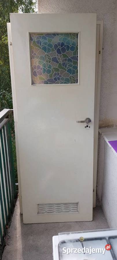 Drzwi z szybą 2x pokój i łazienka PRL stare Drzwi wewnętrzne mazowieckie Serock sprzedam