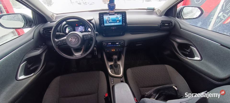 Toyota Yaris Hybrid 15 Comfort z 2021 Przebieg Łomża