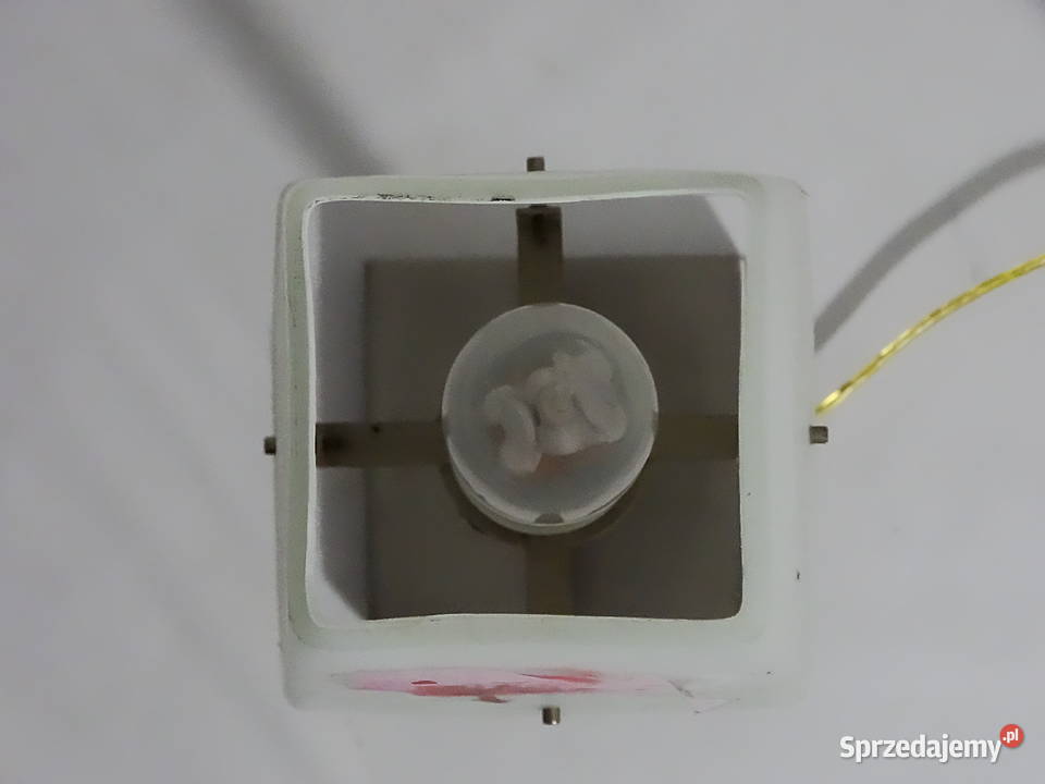 Lampa stołowa dekoracyjna z kwiatowym motywem Lampy stołowe i nocne sprzedam