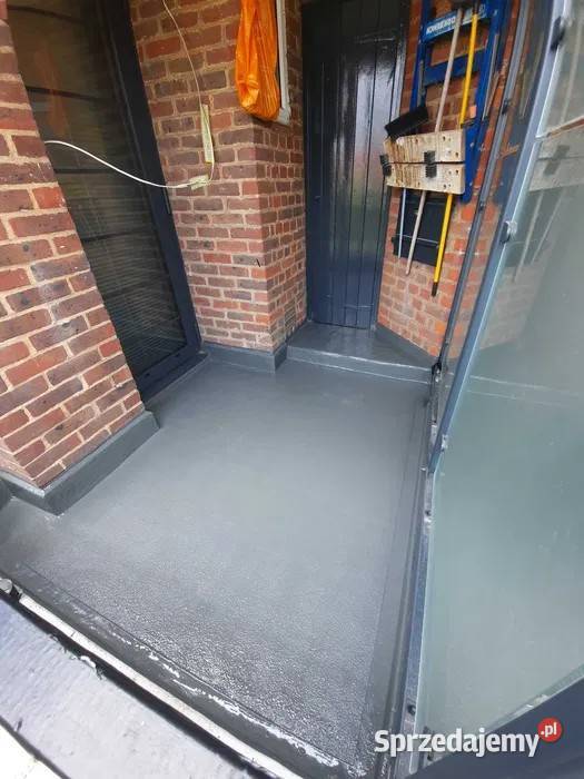 Płaskie dachyHydroizolacje Płynne Membrany Kielce