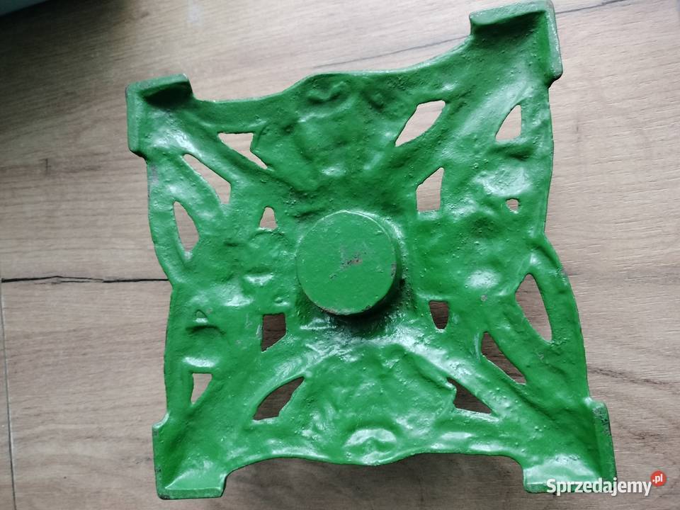 Stary żeliwny stojak pod choinkę Choszczno