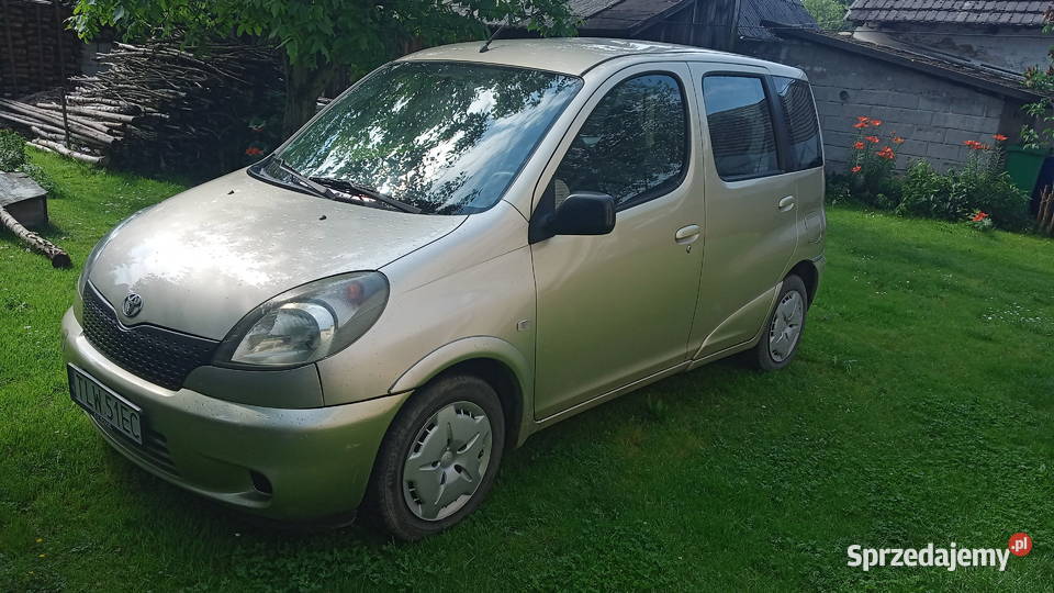 Toyota Yaris Verso Klimatyzacja świeżo opłatach lakier metallic Włoszczowa