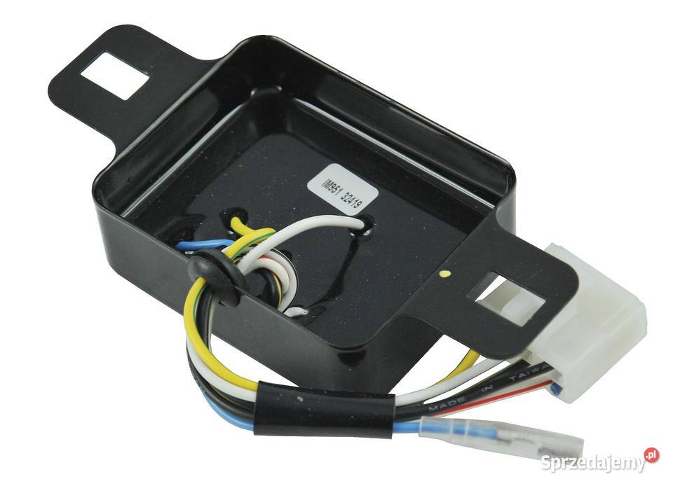 Regulator napięcia Mitsubishi G0453183910 Mazda Tajęcina
