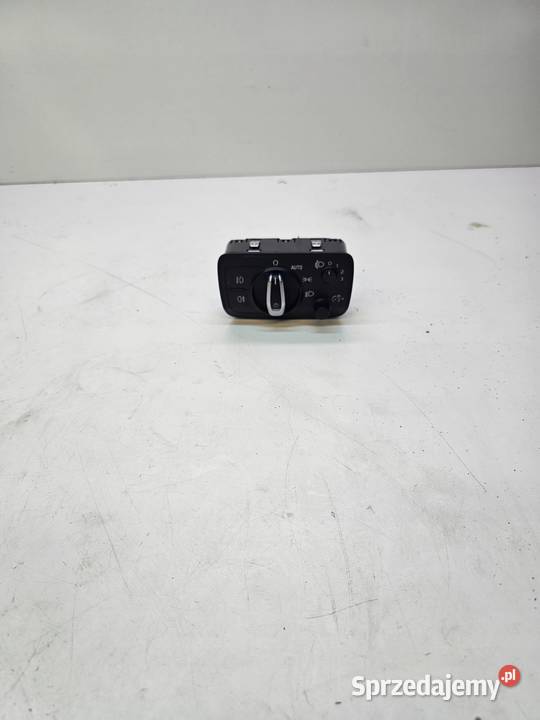 PRZEŁĄCZNIK ŚWIATEŁ AUDI A3 8V 8V0941531Q Przystajń