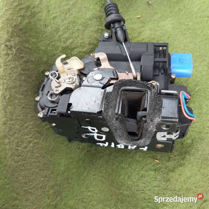 zamek drzwi Fabia 3B1837015AM LEWY3B1837016BQ Dębno