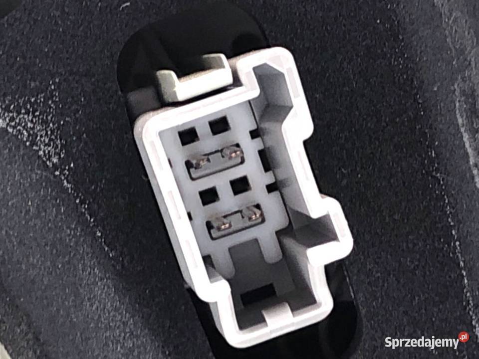 LAMPA LEWY TYŁ VOLVO V70 III 30698983 Kombi 0716