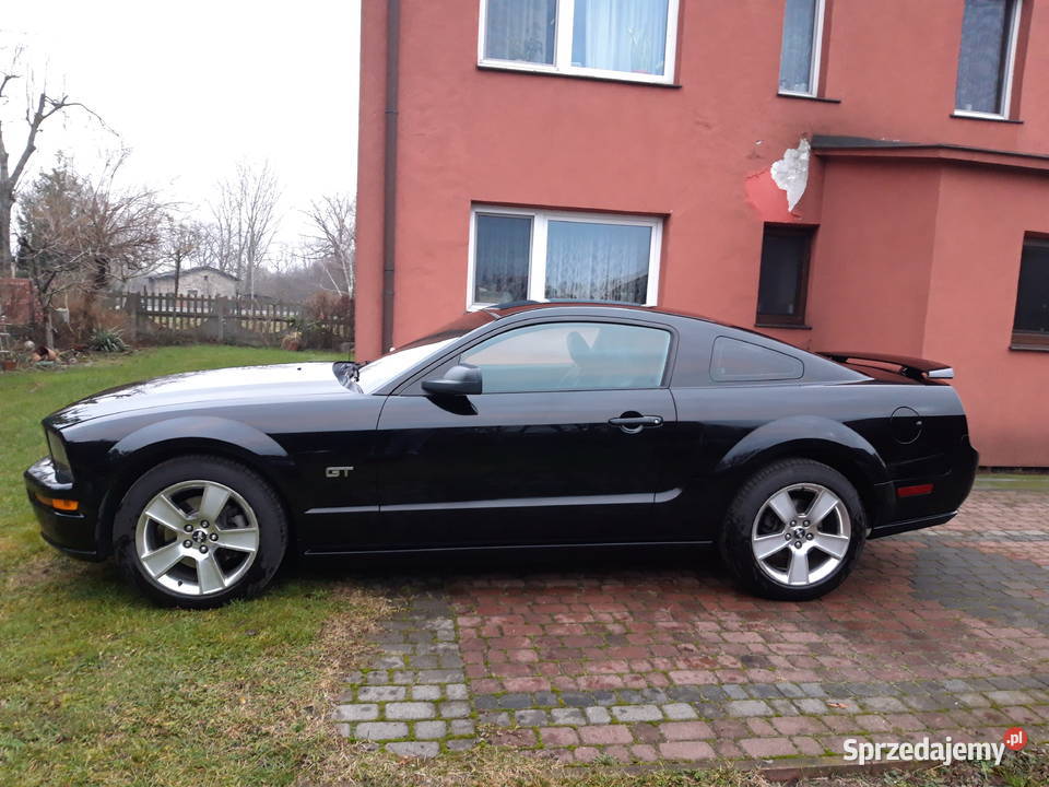 Ford mustang GT V8 46 Premium manual łódzkie Krośniewice