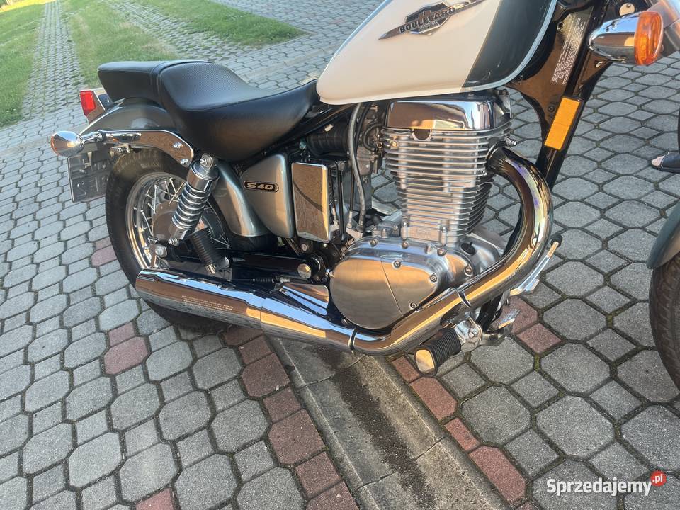 Motocykl Suzuki Podole