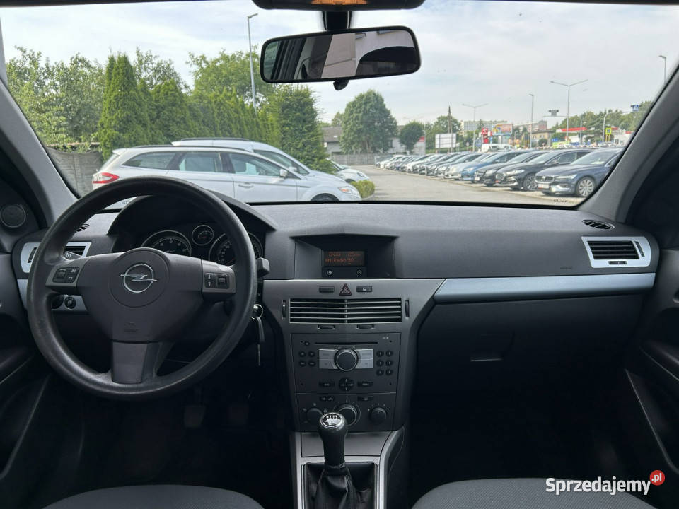 Opel Astra benzynka manual tempomat multifunkcja szary Astra